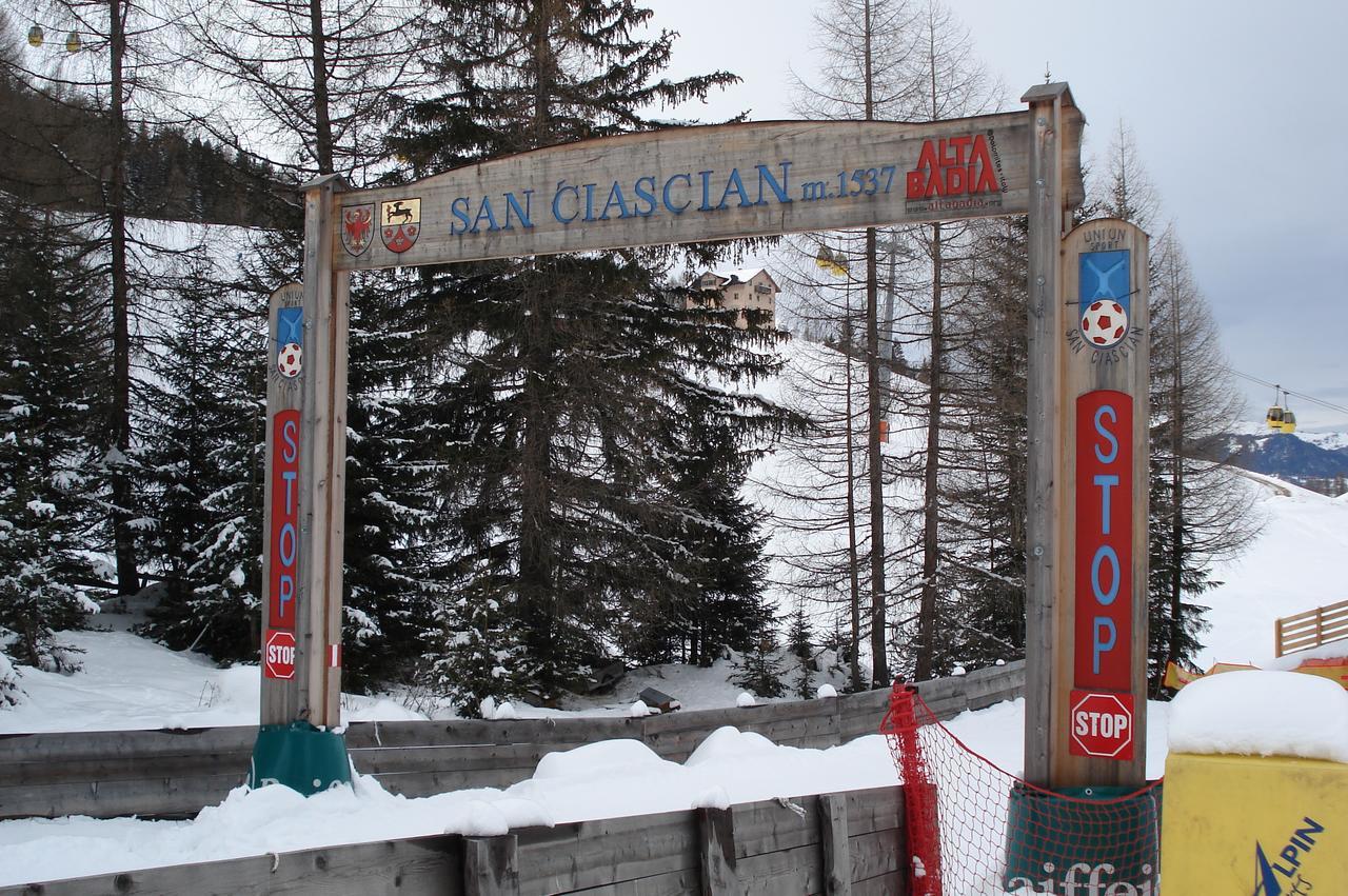 Residence Vajolet San Cassiano San Cassiano  Eksteriør billede
